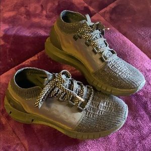 Under Armour Women's HOVR Phantom